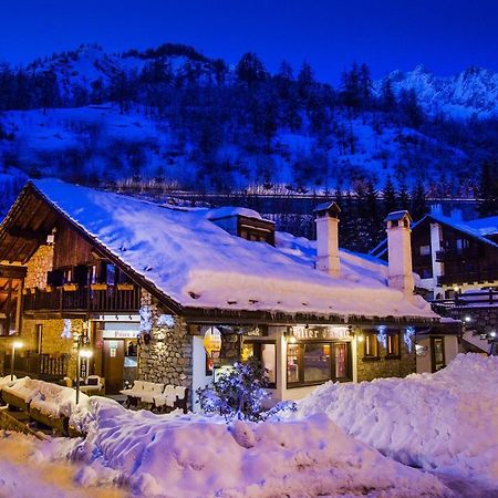 Hotel Pilier D'Angle & Wellness Courmayeur Exteriör bild