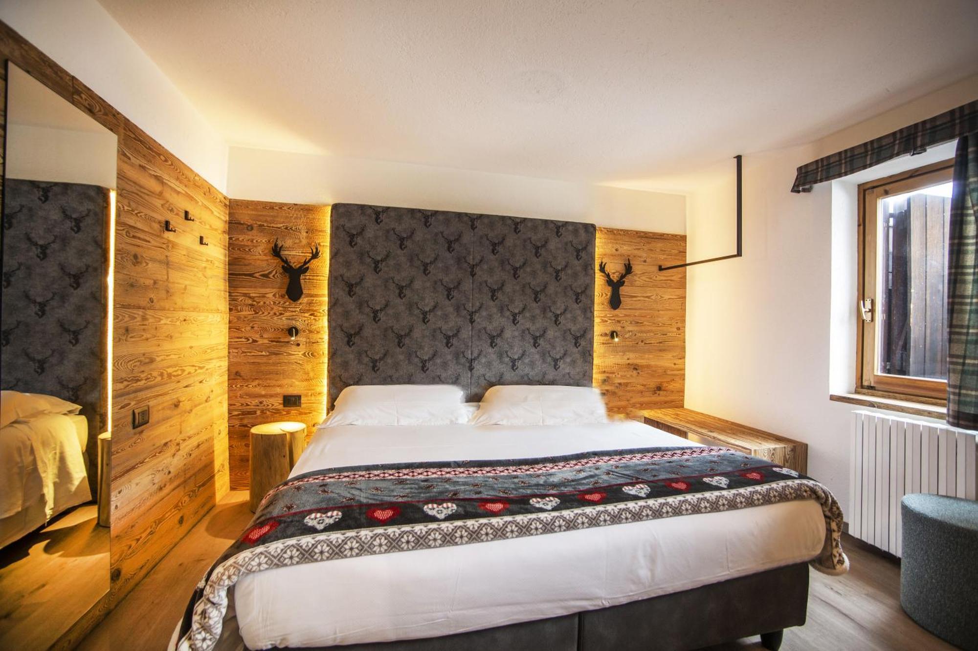 Hotel Pilier D'Angle & Wellness Courmayeur Exteriör bild