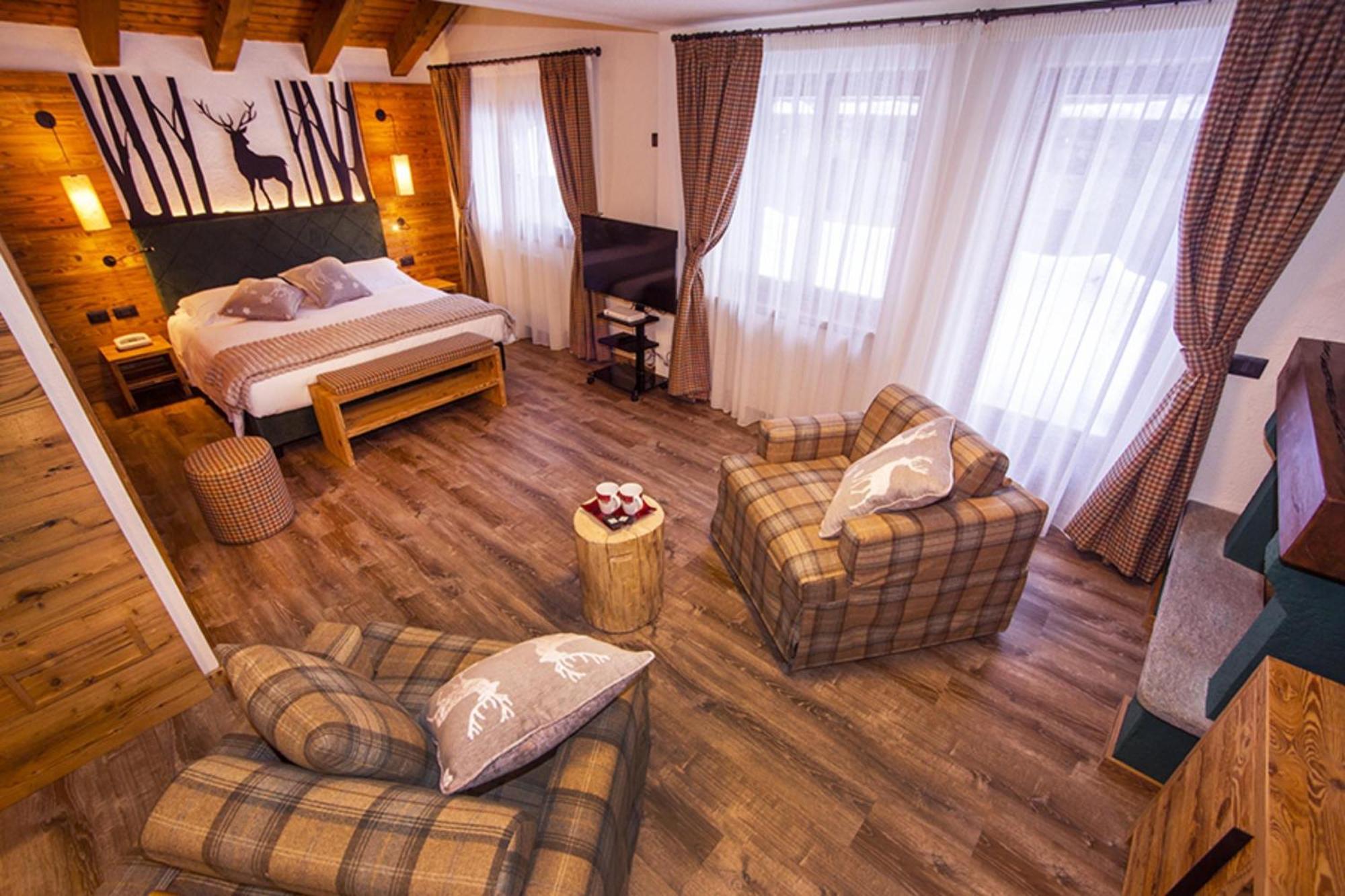 Hotel Pilier D'Angle & Wellness Courmayeur Exteriör bild