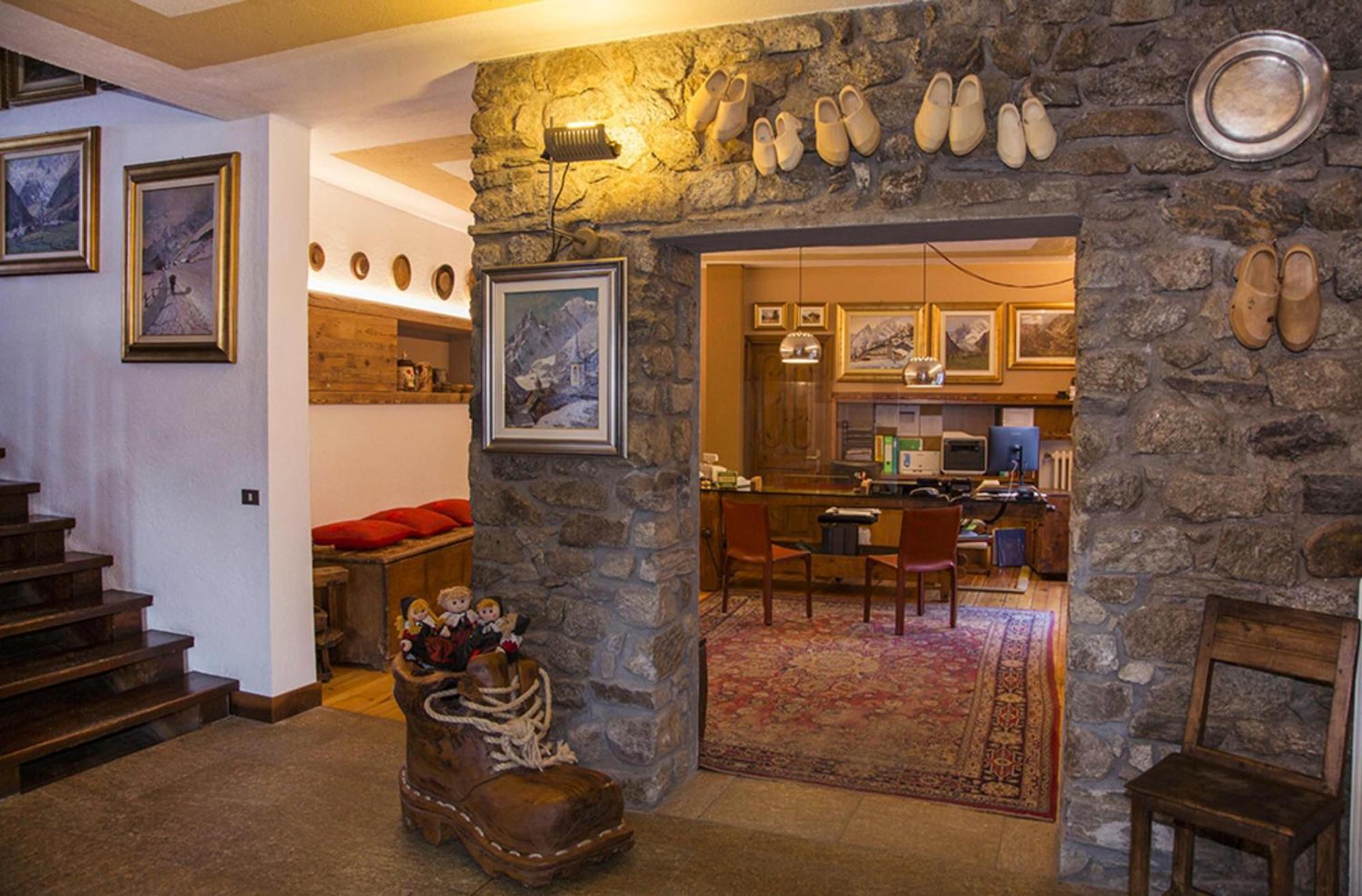 Hotel Pilier D'Angle & Wellness Courmayeur Exteriör bild