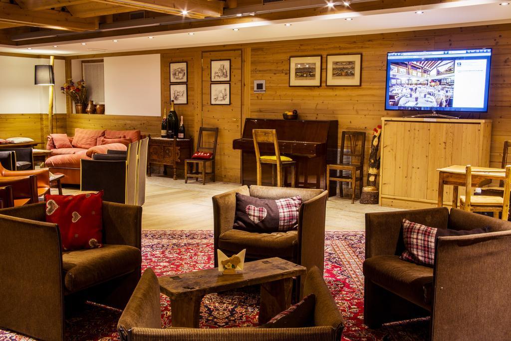 Hotel Pilier D'Angle & Wellness Courmayeur Exteriör bild