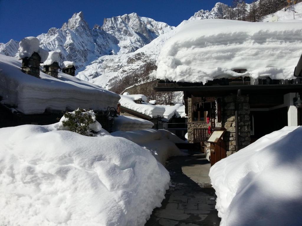 Hotel Pilier D'Angle & Wellness Courmayeur Exteriör bild