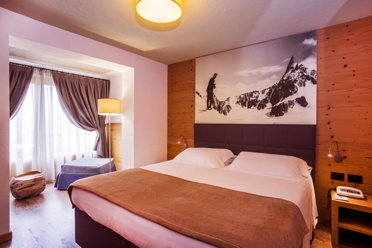 Hotel Pilier D'Angle & Wellness Courmayeur Exteriör bild