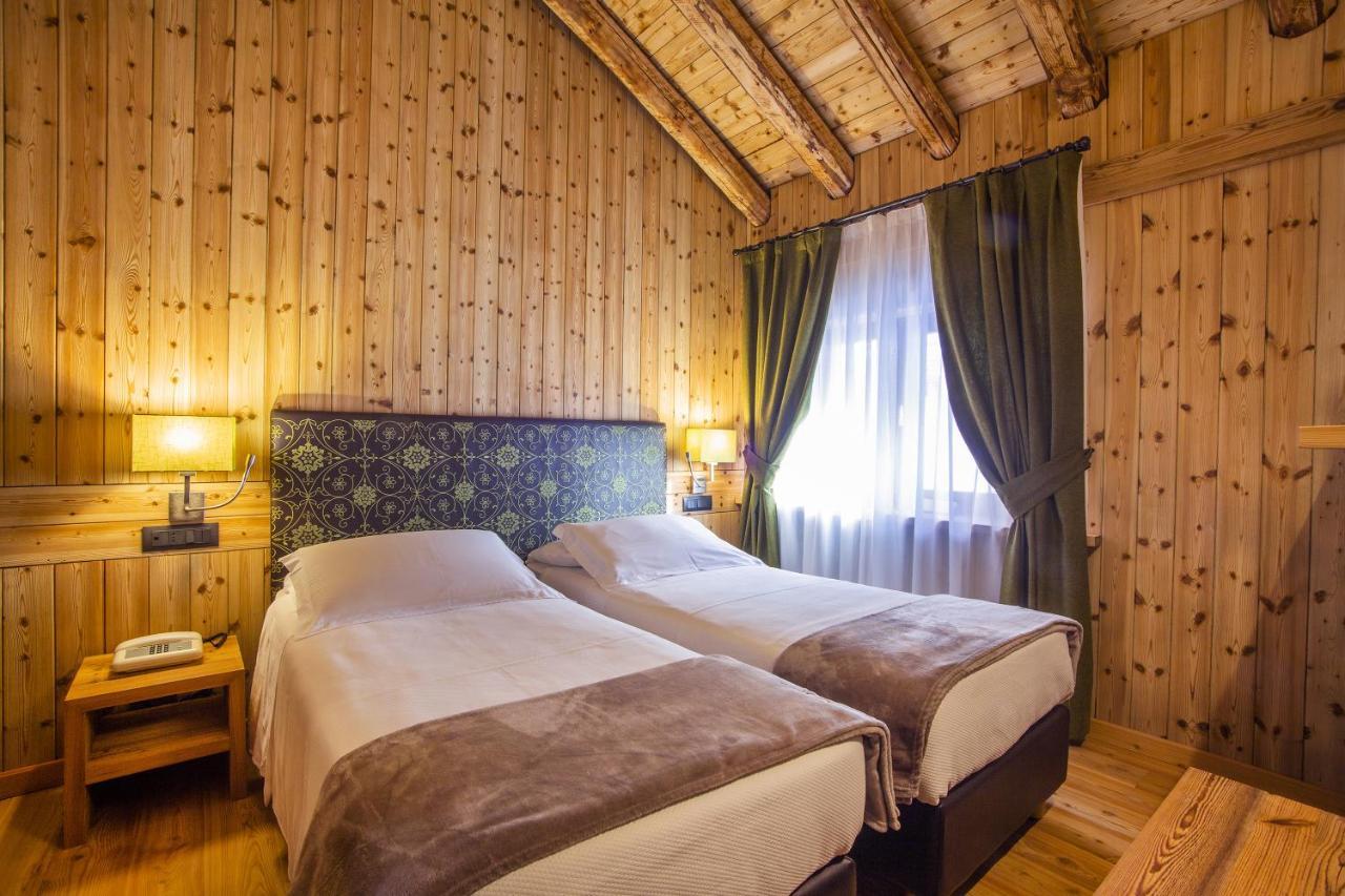 Hotel Pilier D'Angle & Wellness Courmayeur Exteriör bild